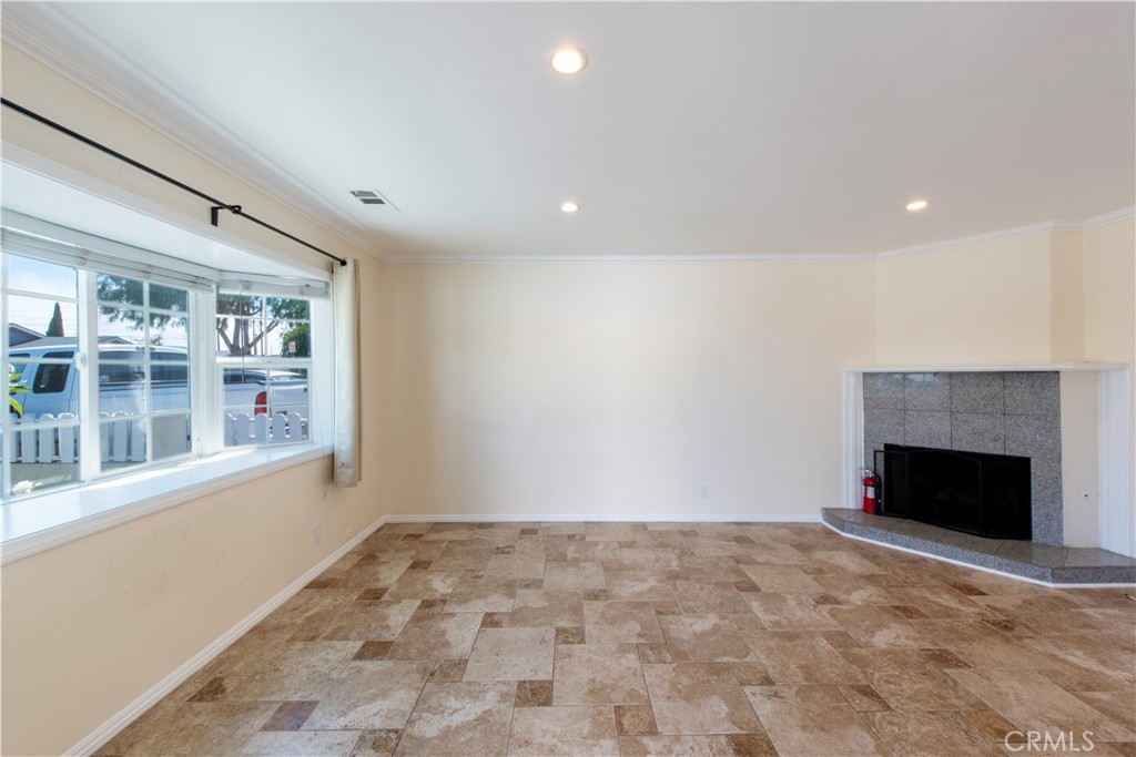 3403 W 187th