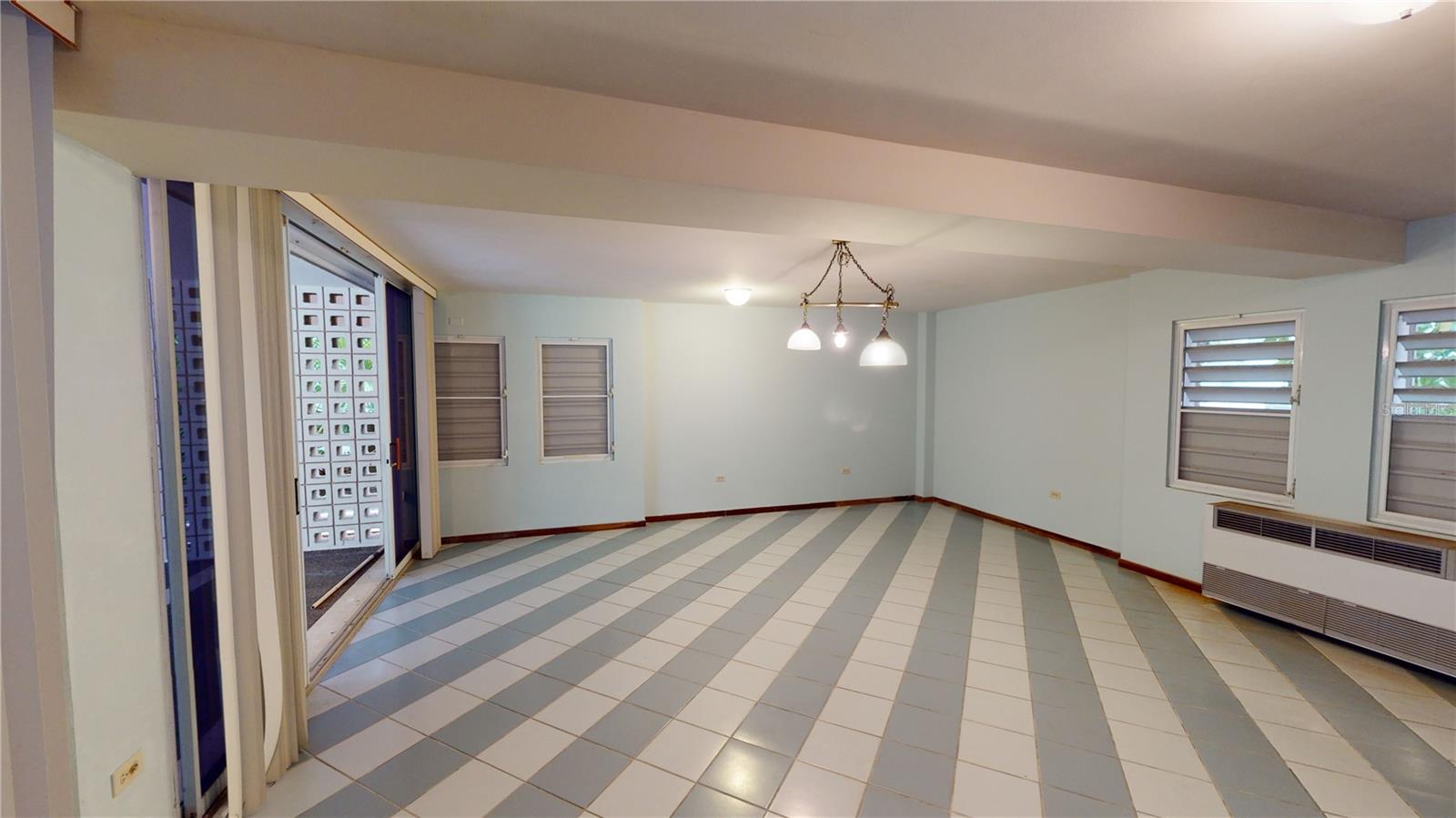 P-4 Garden Hills UNION ST.