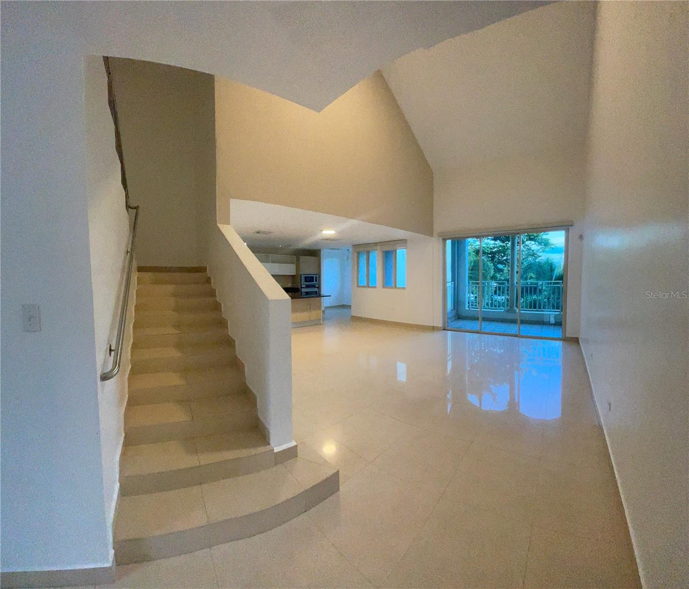 9VF8+4CQ 197 CARR 833 ST #H-2