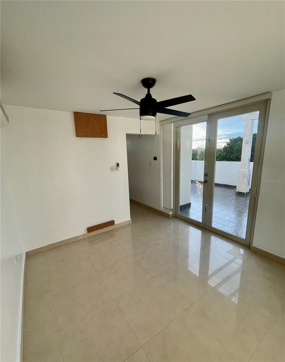 9VF8+4CQ 197 CARR 833 ST #H-2