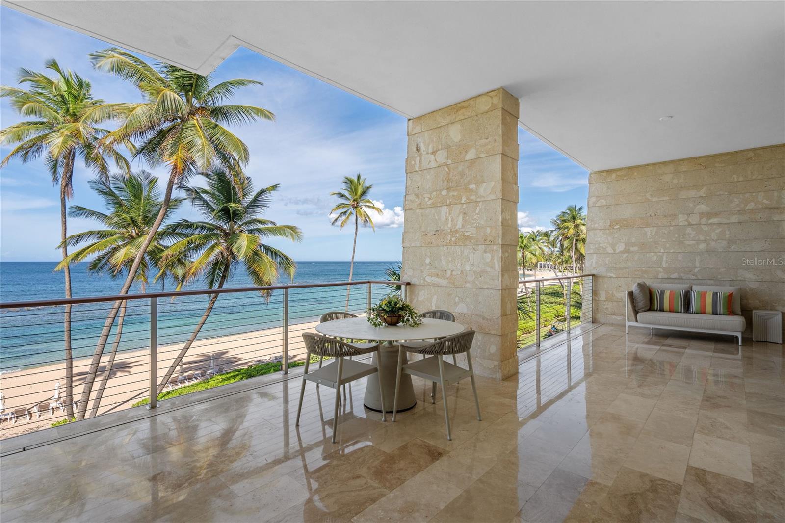 200 Dorado Beach Drive WEST BEACH, A RTIZ-CARLTON RESERVE RESIDENCE #3731