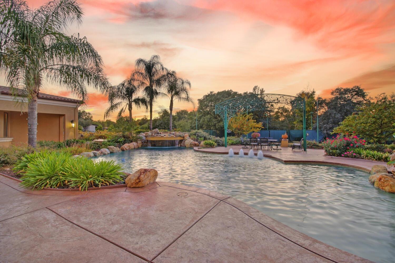 8815 Bella Terra Place