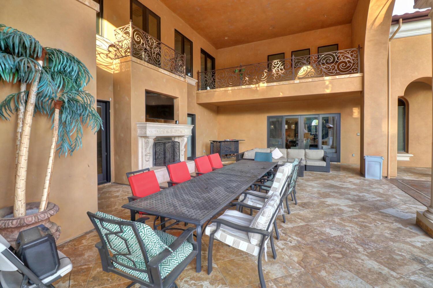 8815 Bella Terra Place