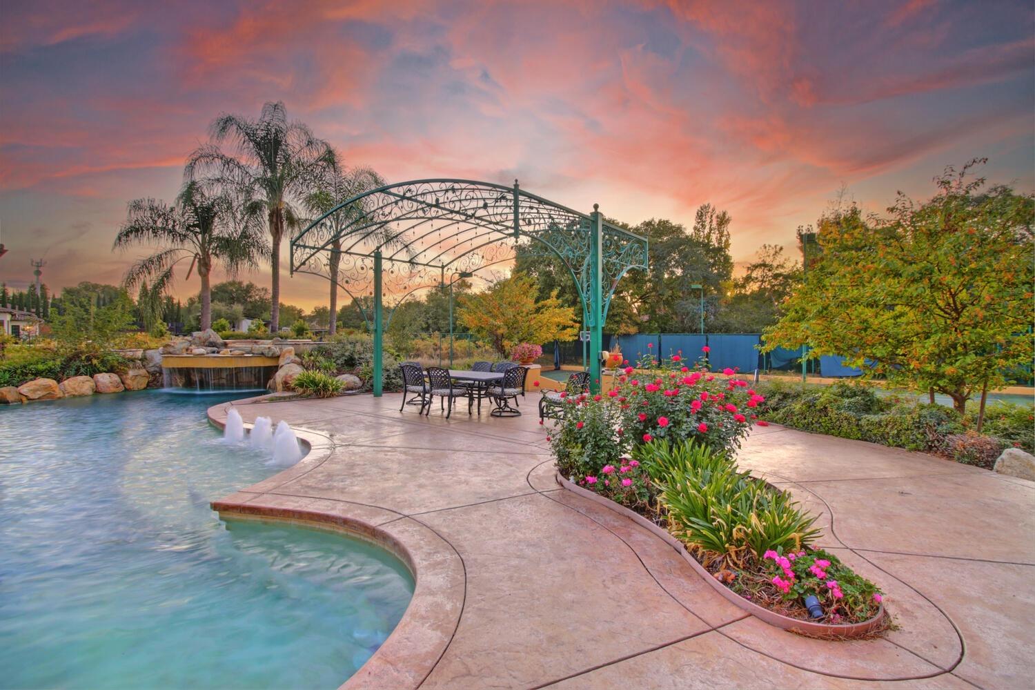 8815 Bella Terra Place