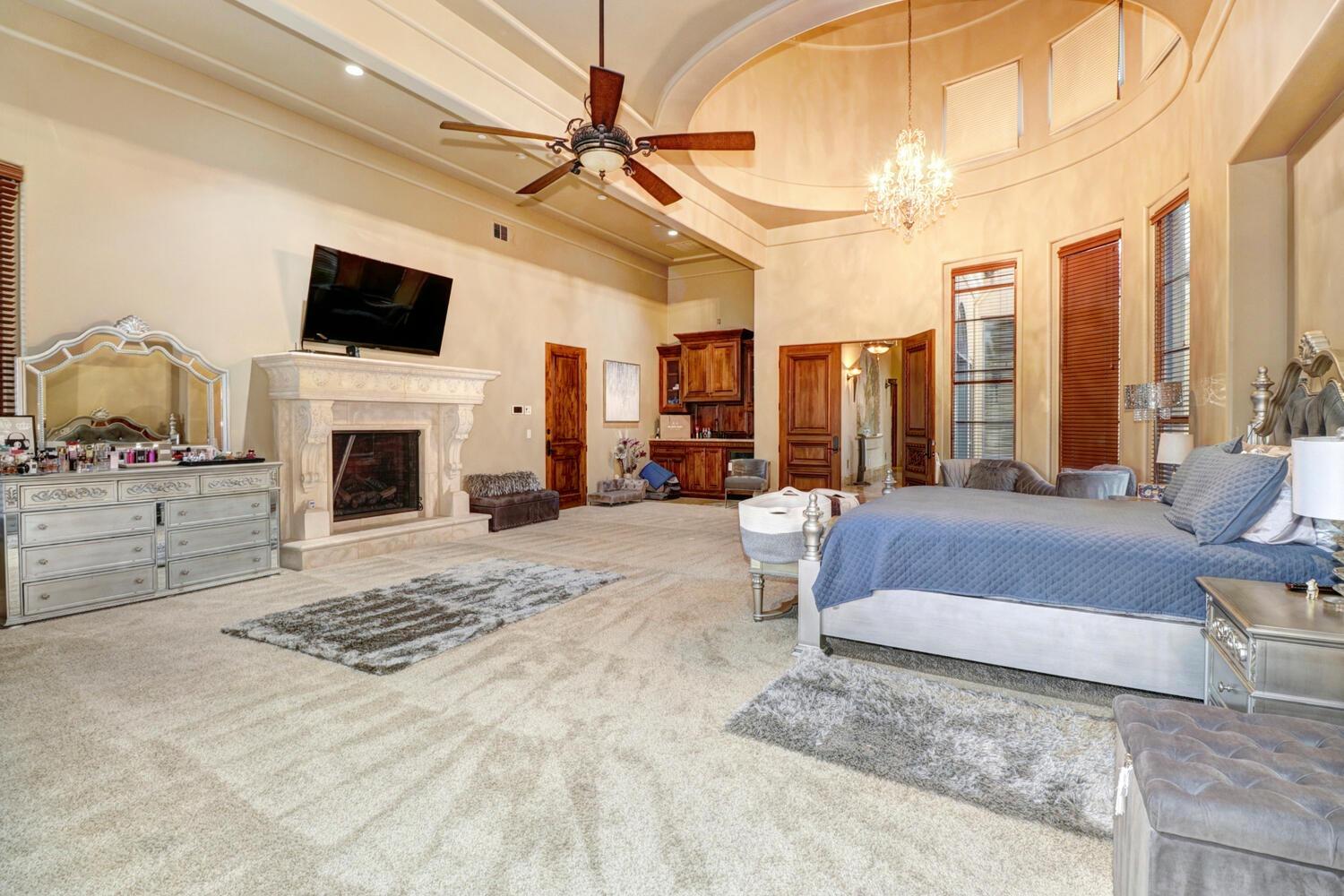 8815 Bella Terra Place