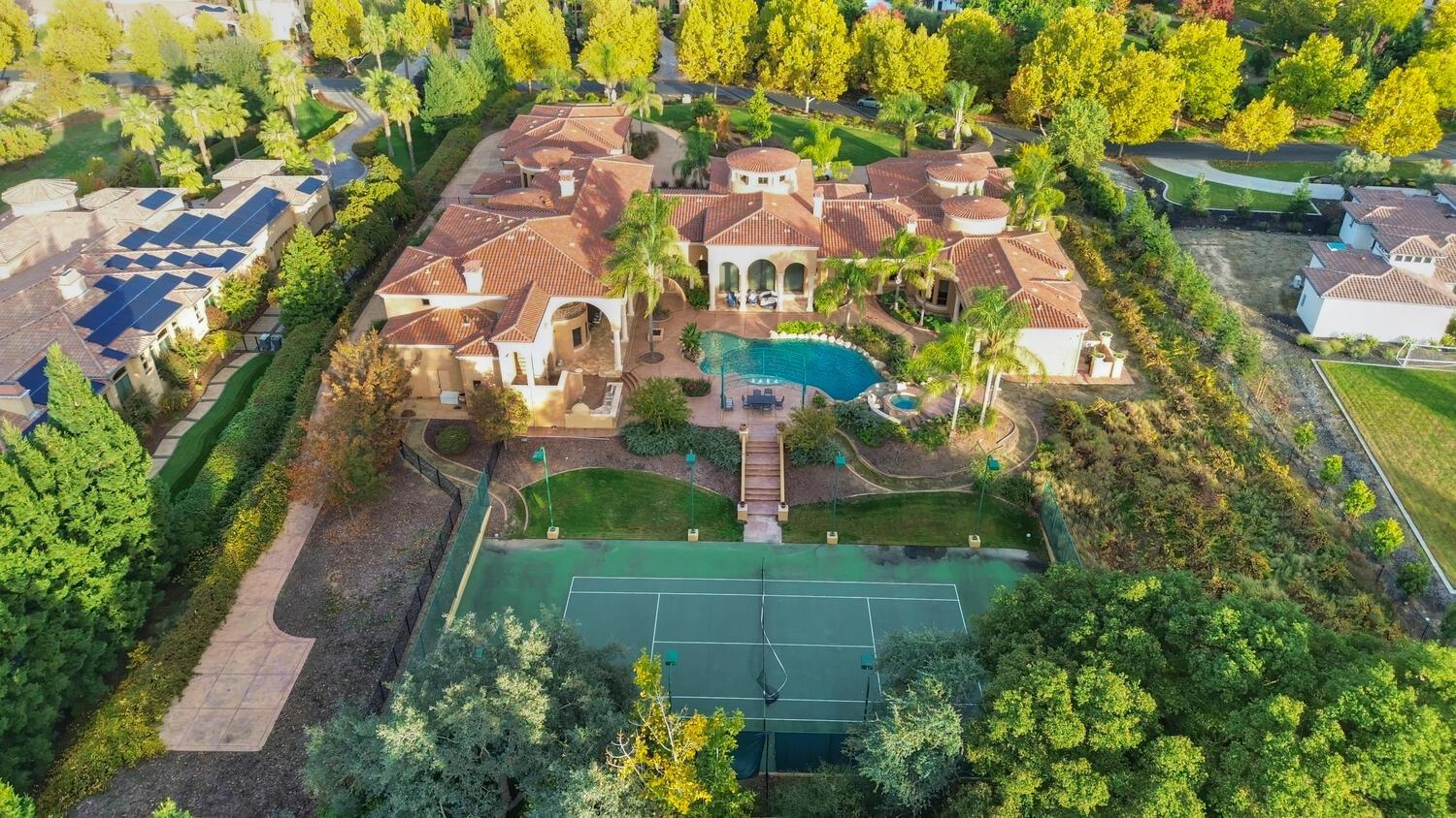 8815 Bella Terra Place