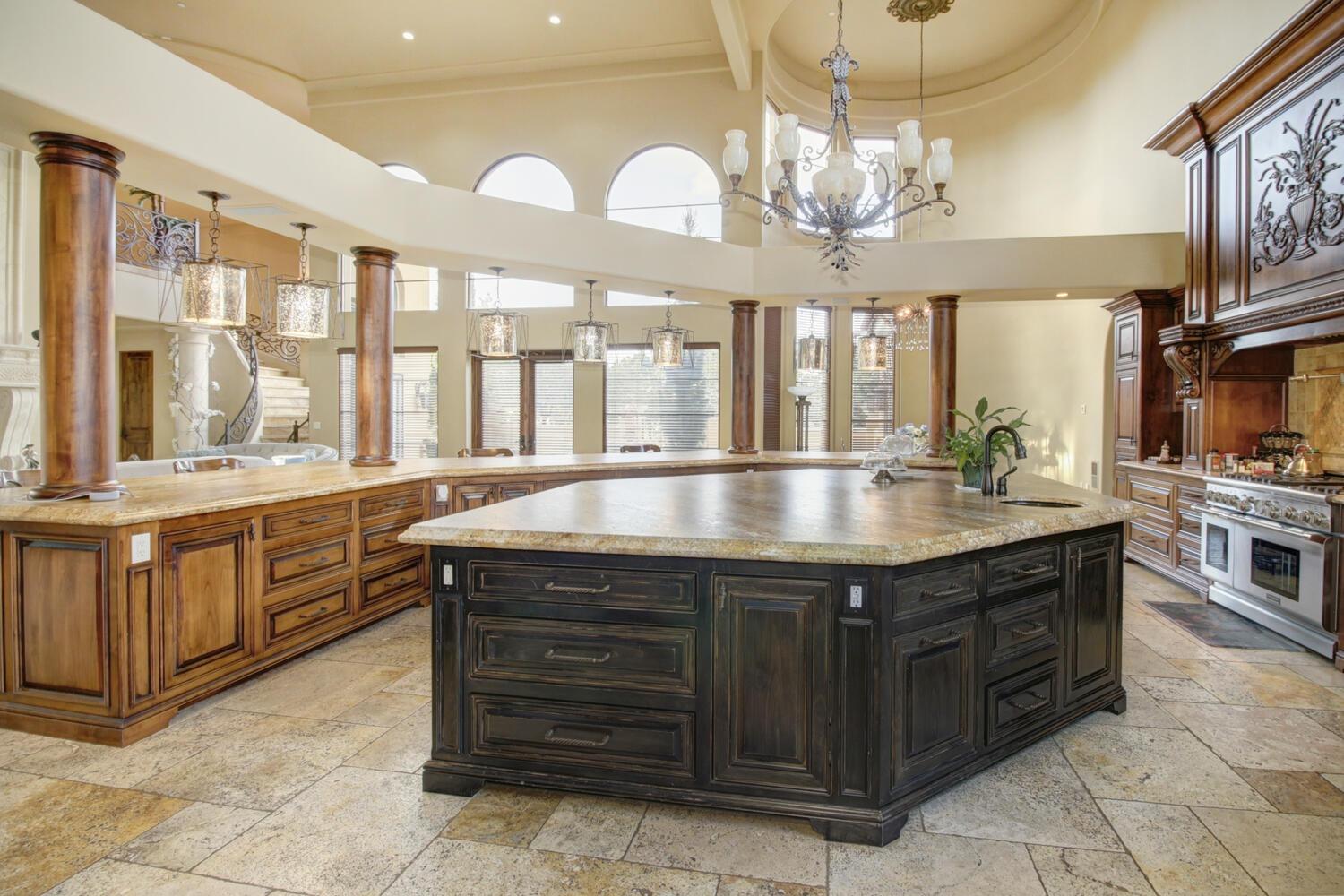 8815 Bella Terra Place