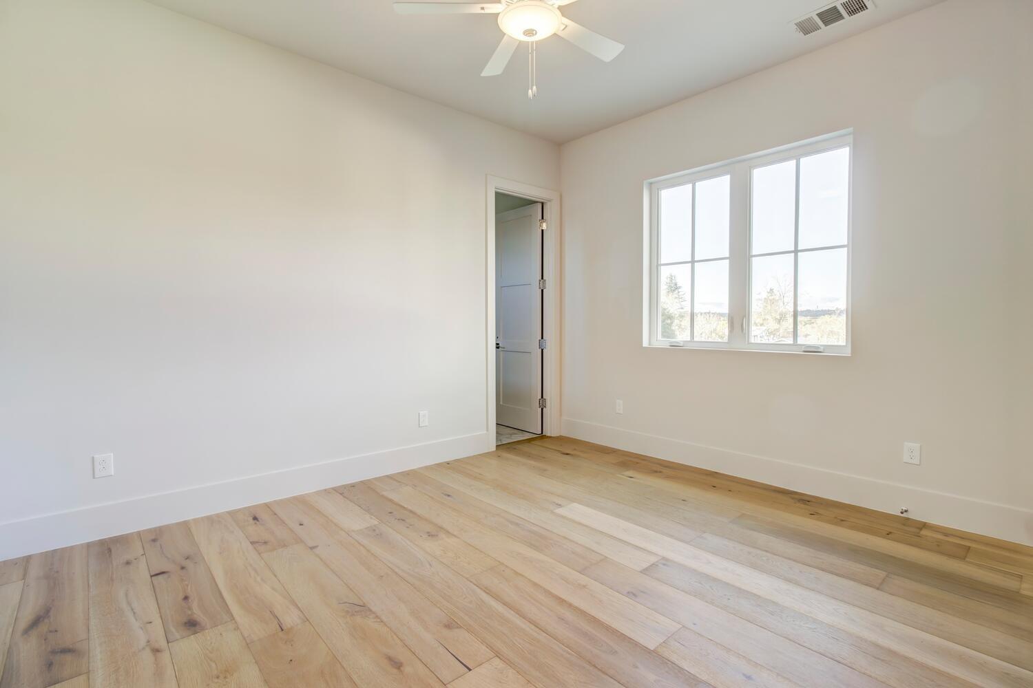 5500 Oakbrooke Court