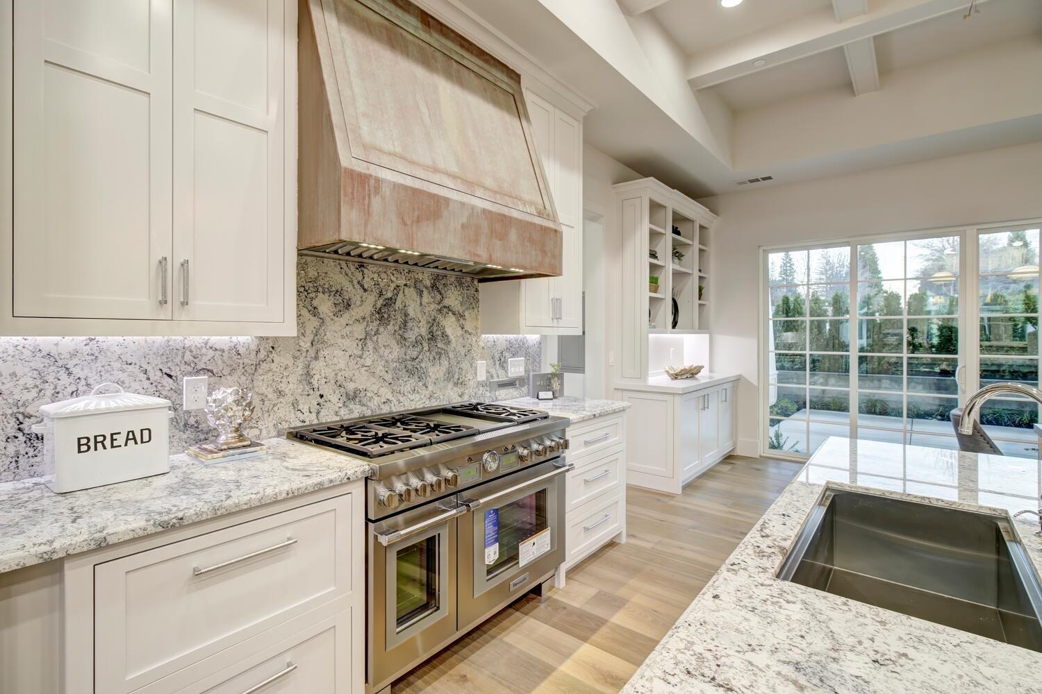 5500 Oakbrooke Court