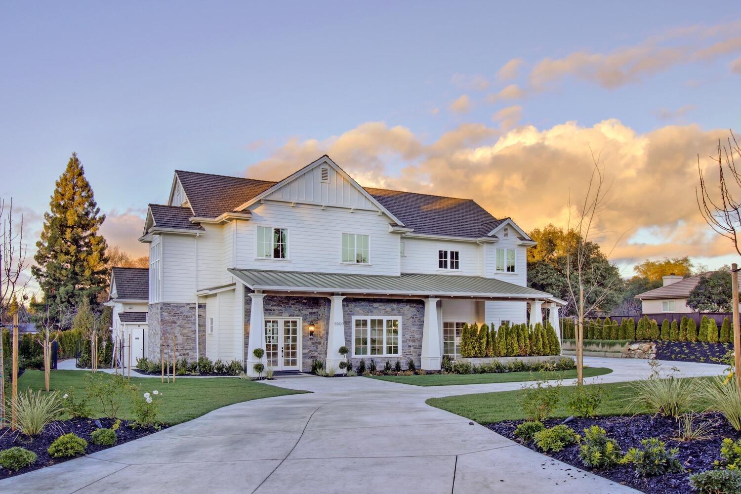 5500 Oakbrooke Court