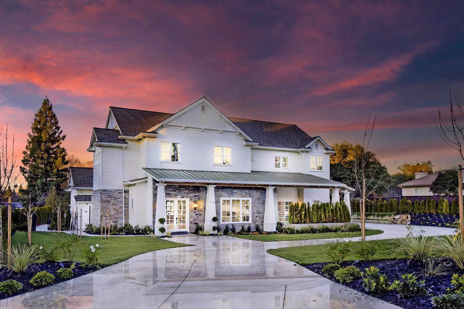 5500 Oakbrooke Court