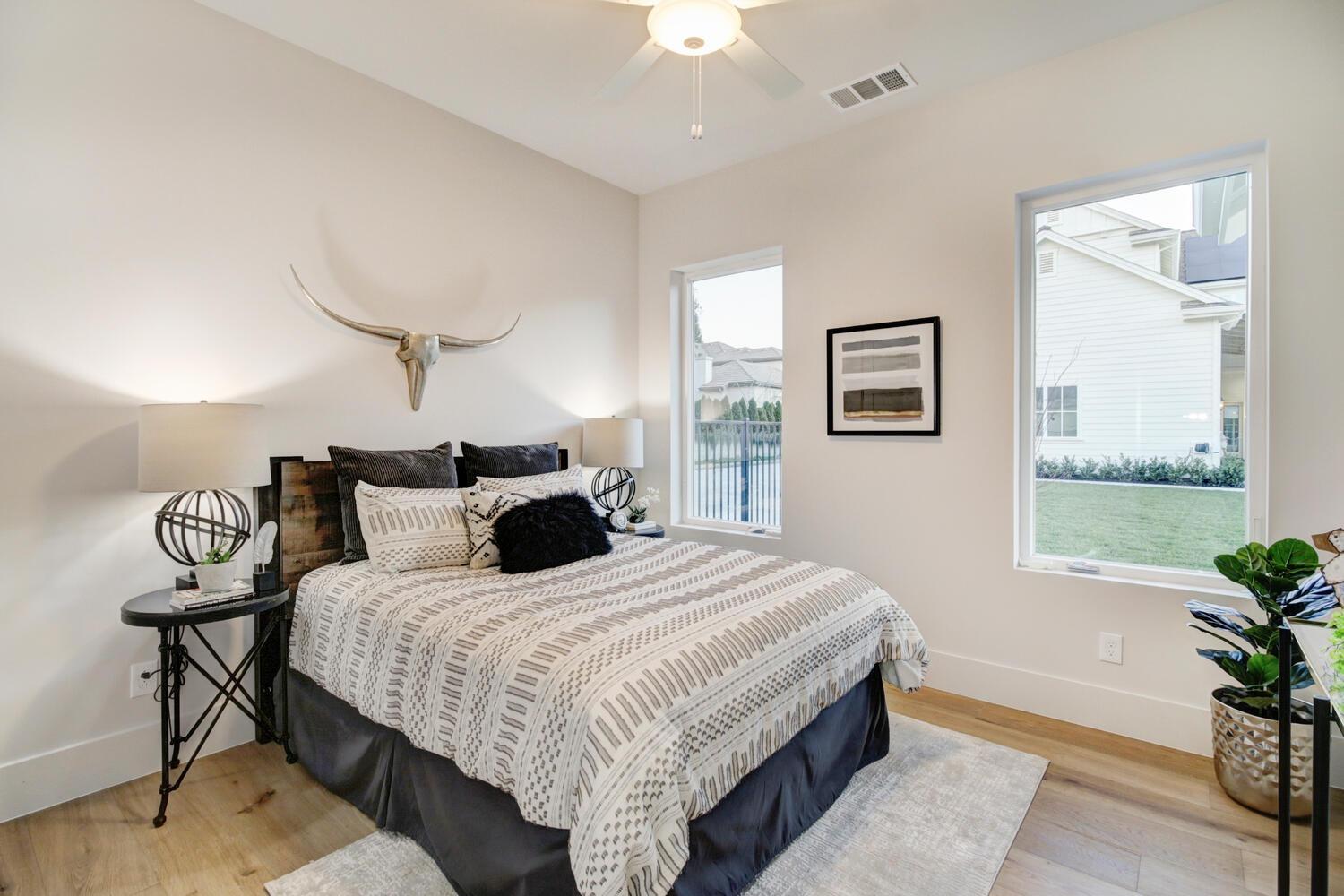 5500 Oakbrooke Court