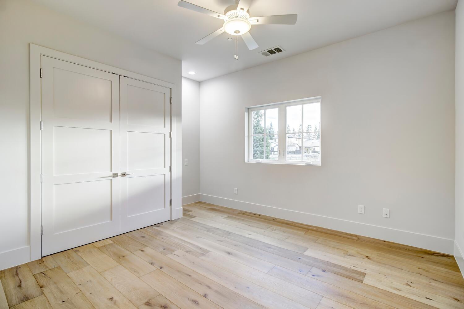 5500 Oakbrooke Court