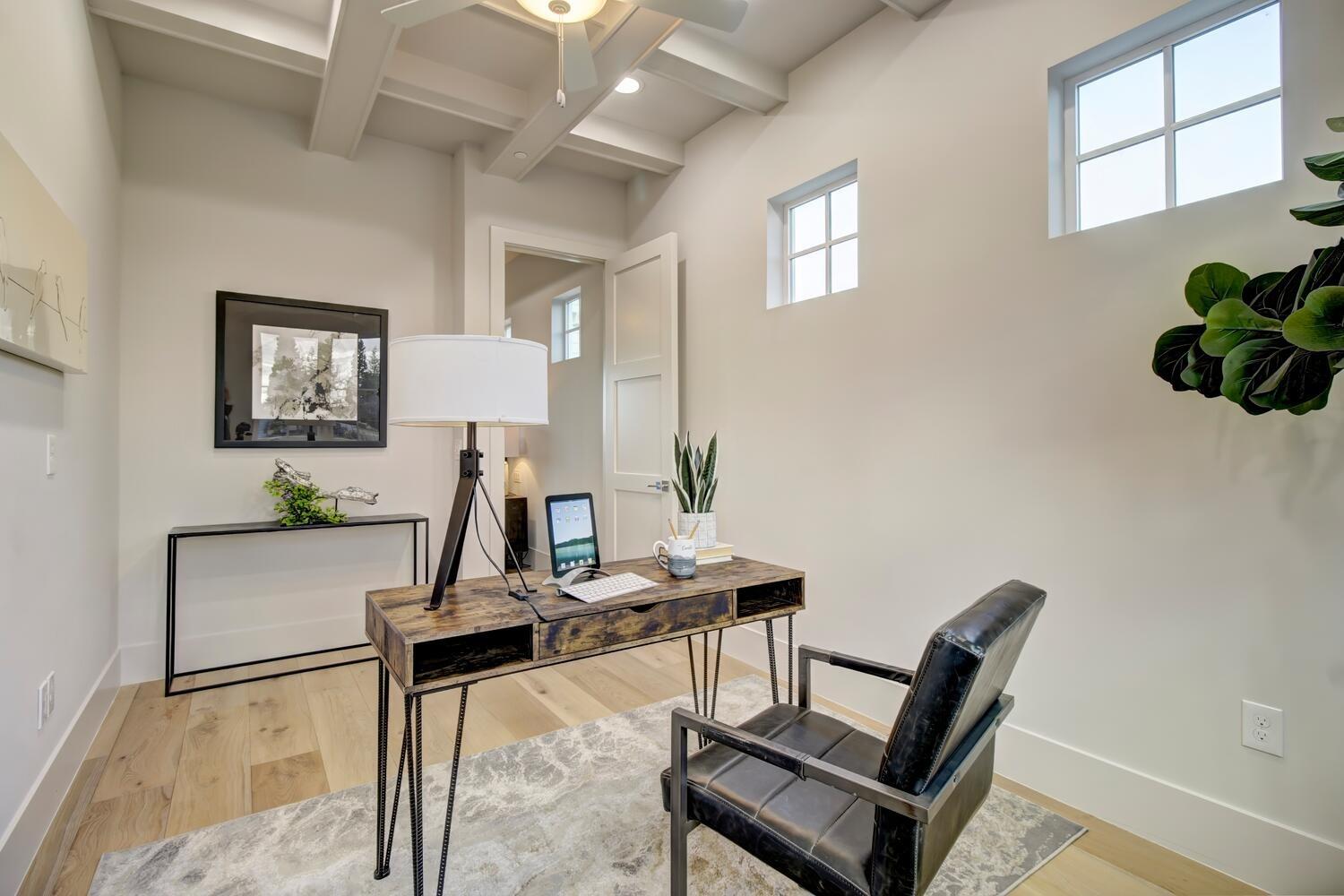 5500 Oakbrooke Court