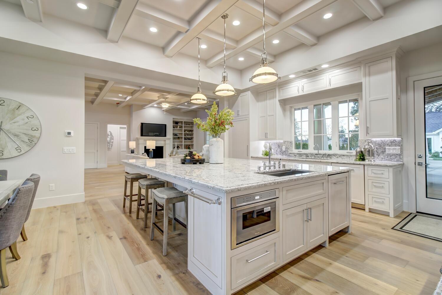 5500 Oakbrooke Court