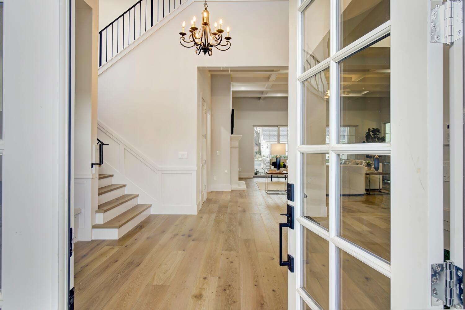 5500 Oakbrooke Court