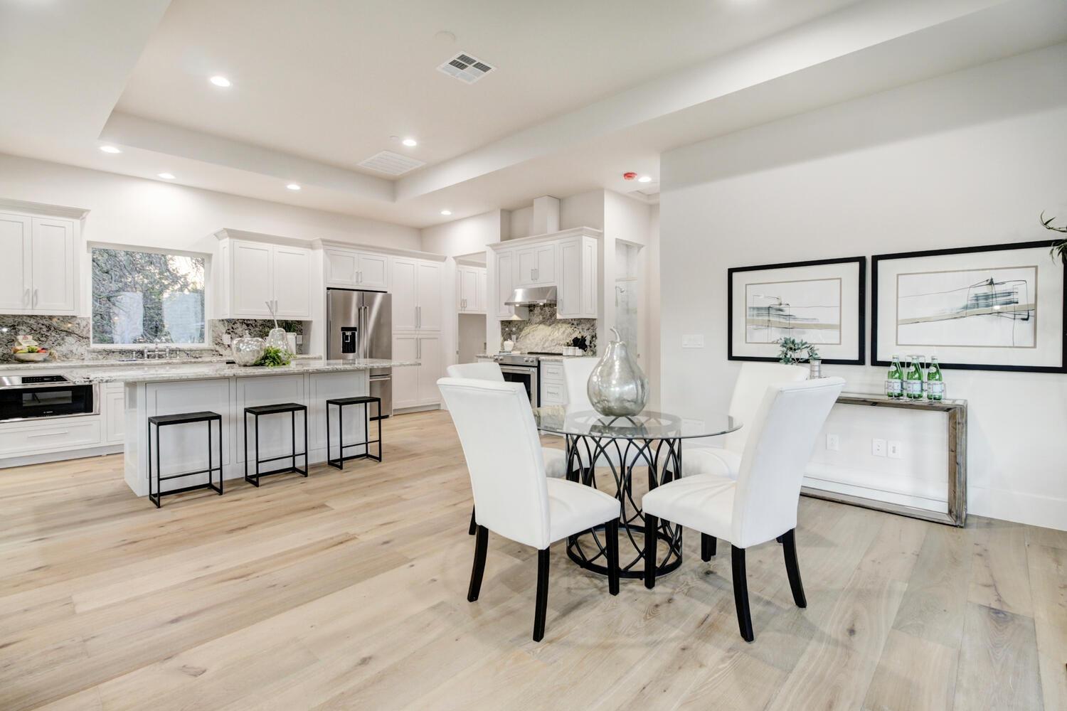 5500 Oakbrooke Court