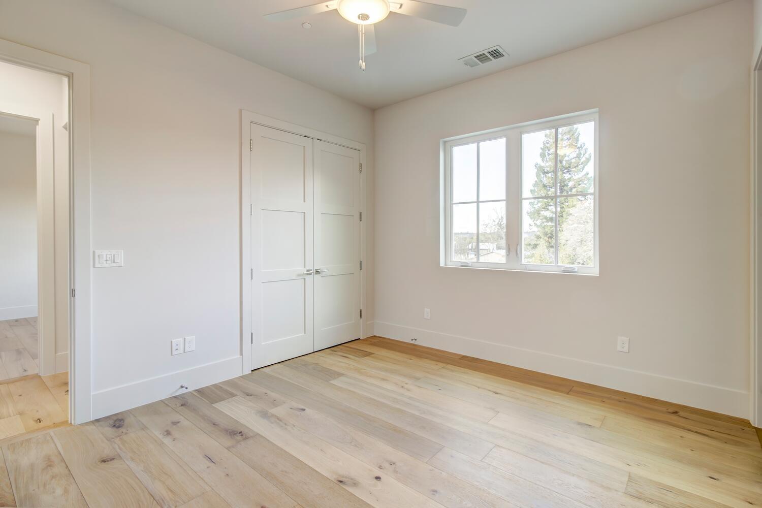 5500 Oakbrooke Court