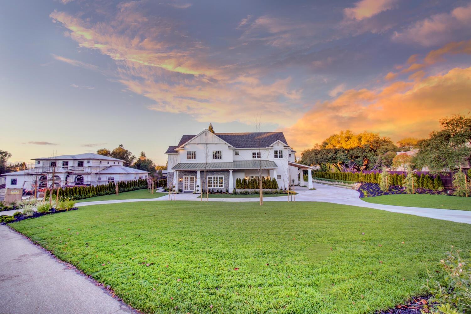 5500 Oakbrooke Court