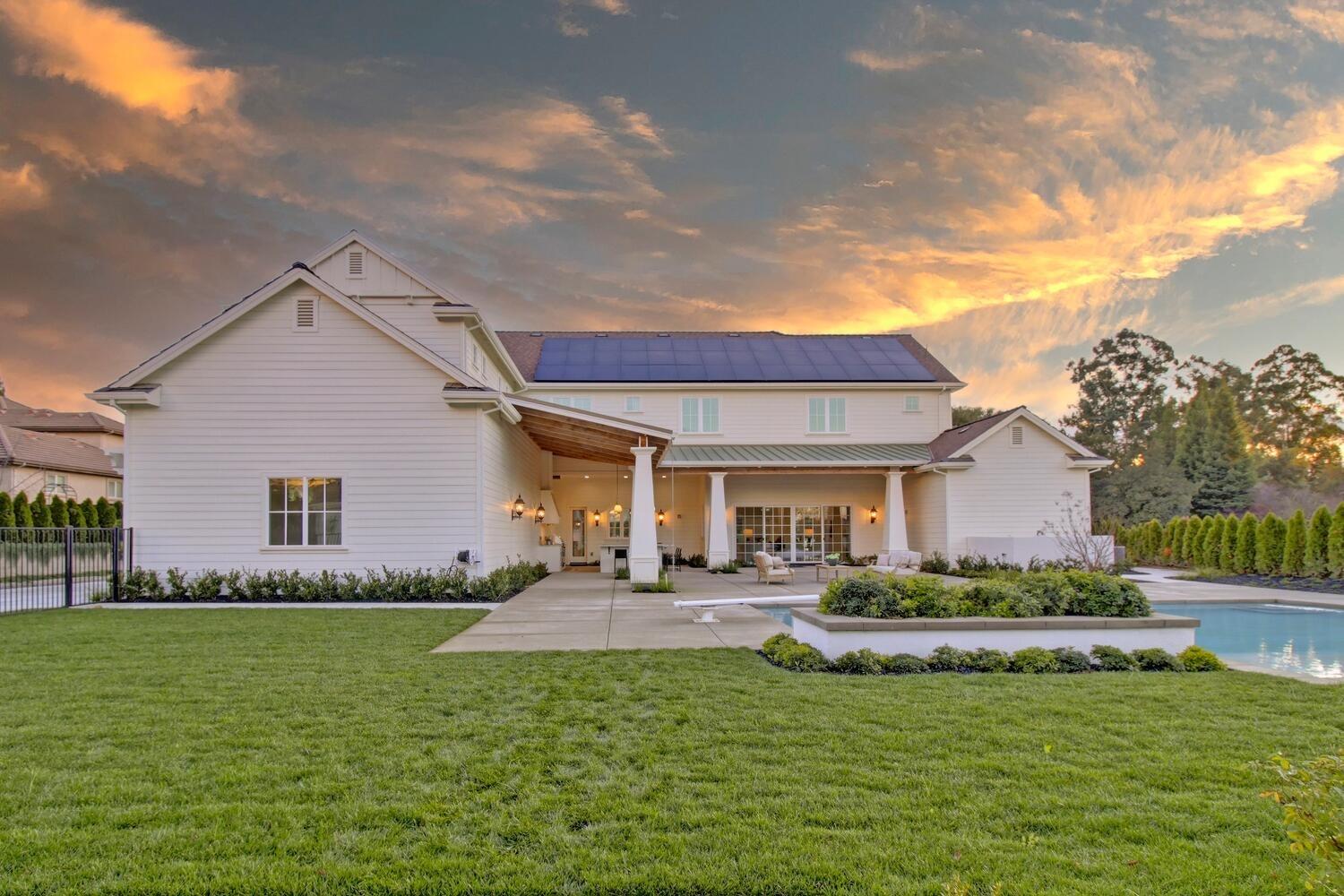 5500 Oakbrooke Court