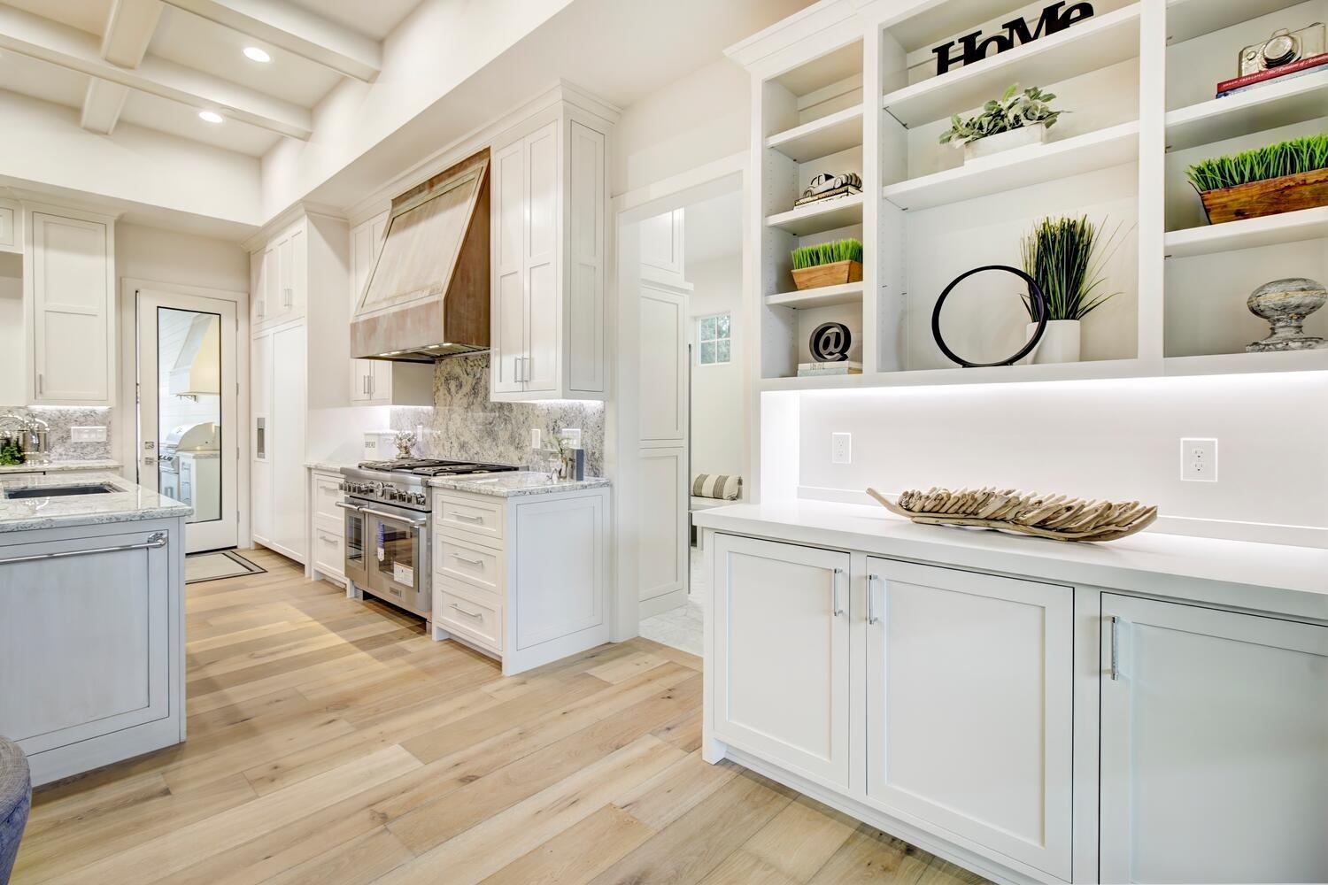 5500 Oakbrooke Court