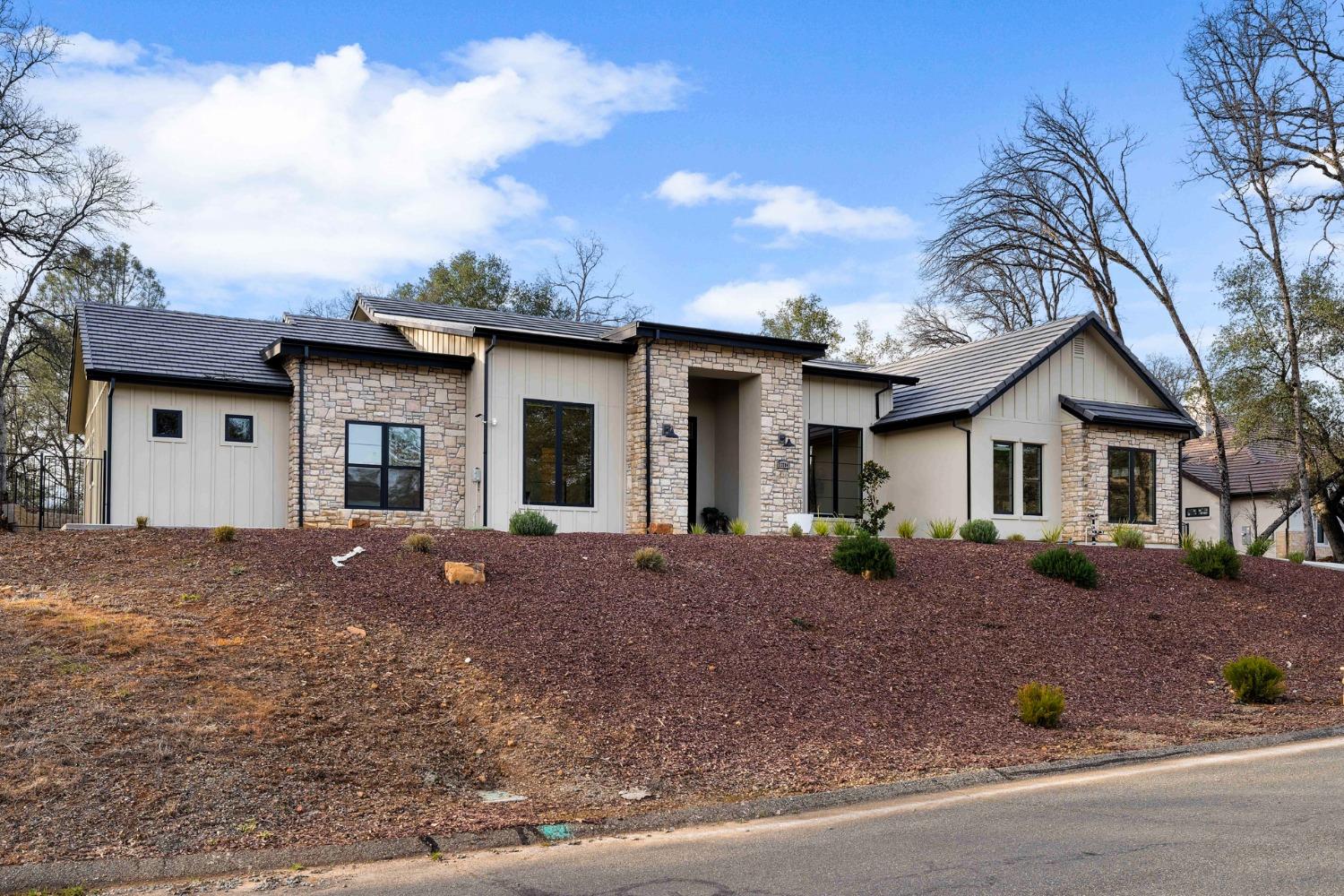 23704 Ironwood Court