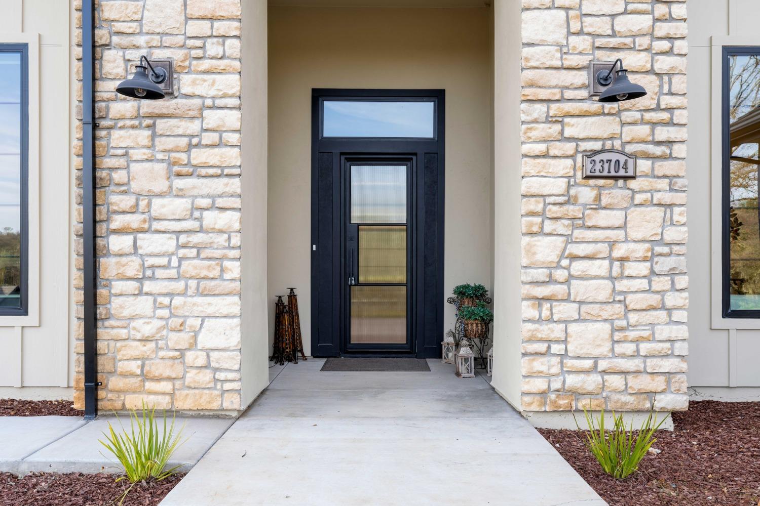 23704 Ironwood Court