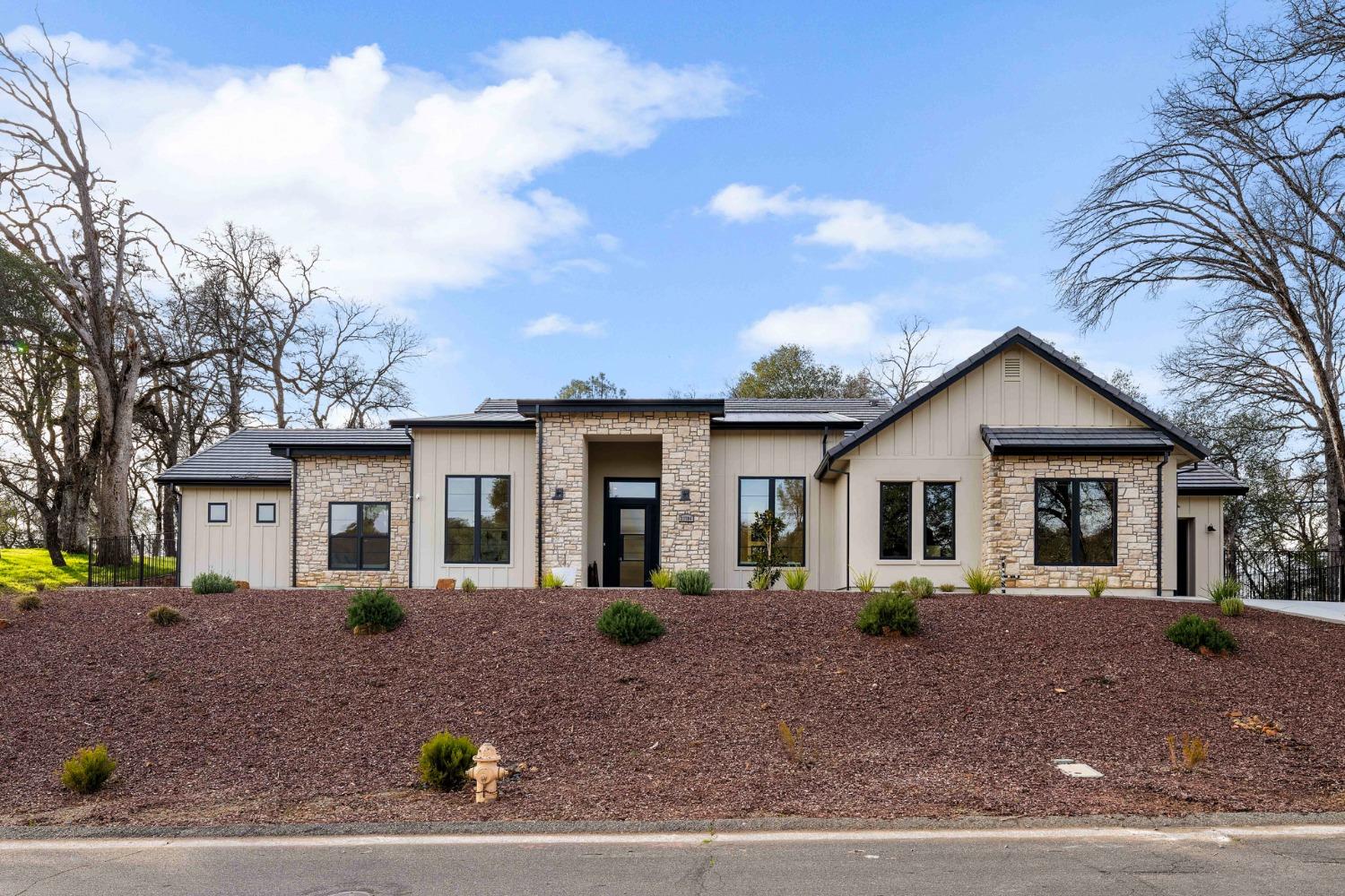 23704 Ironwood Court