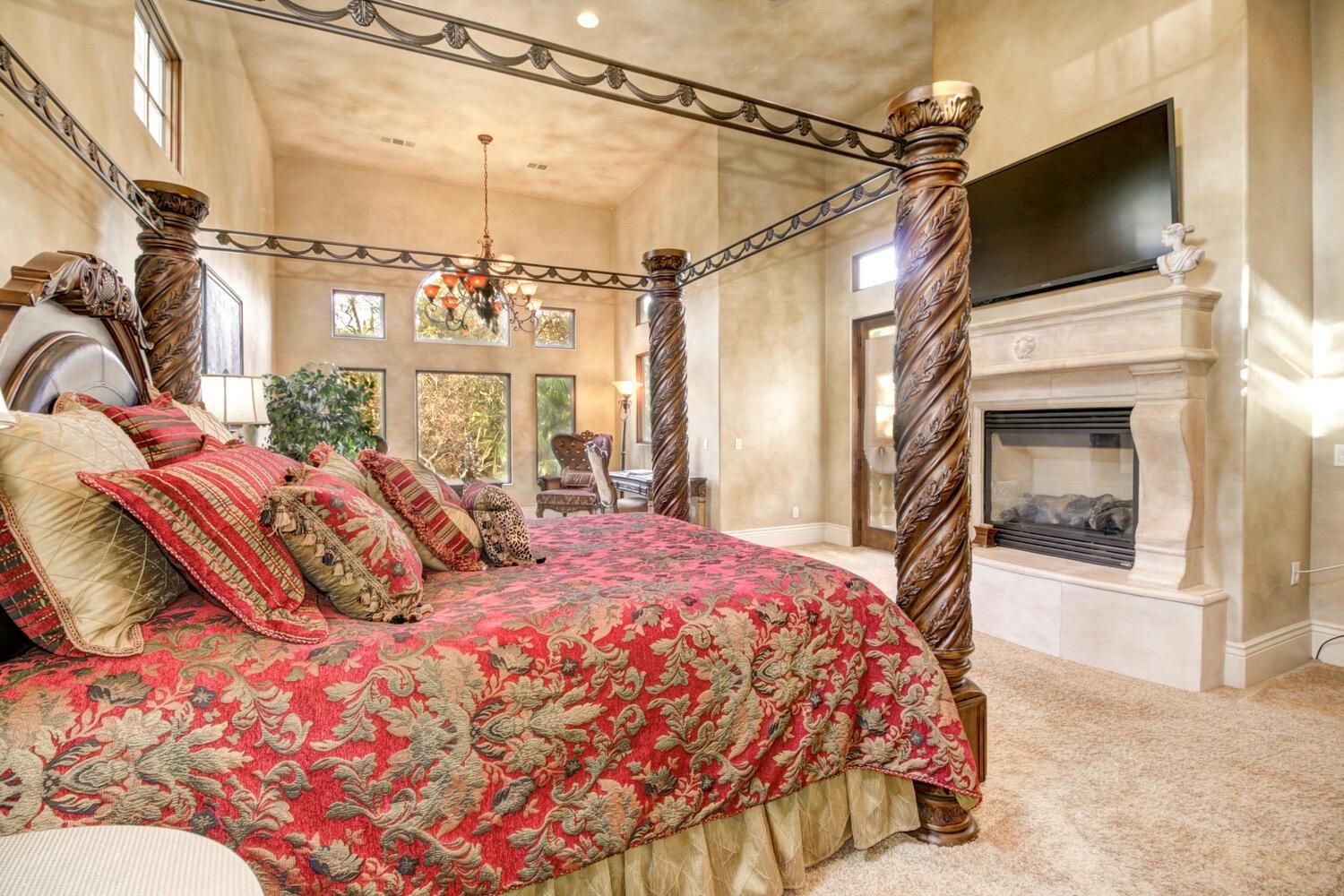 8930 N Seville Circle