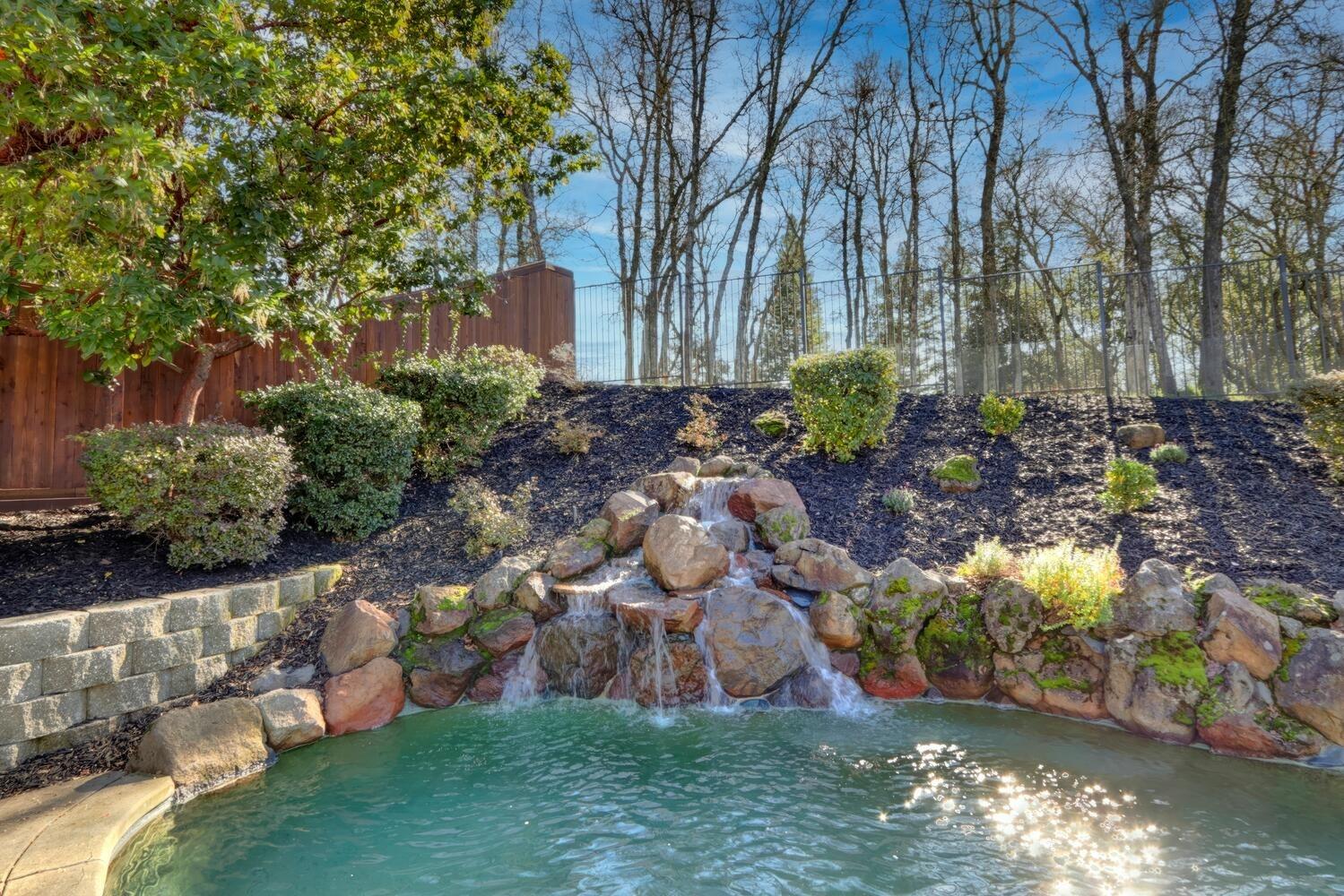 6101 Lockridge Drive