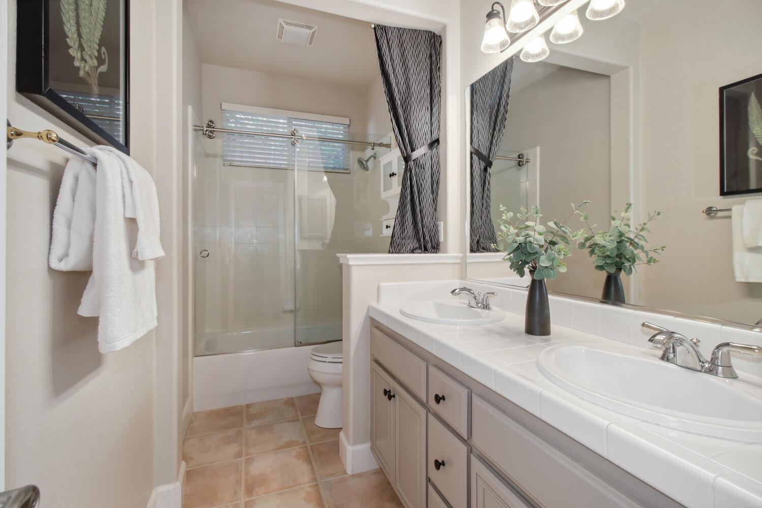 6101 Lockridge Drive