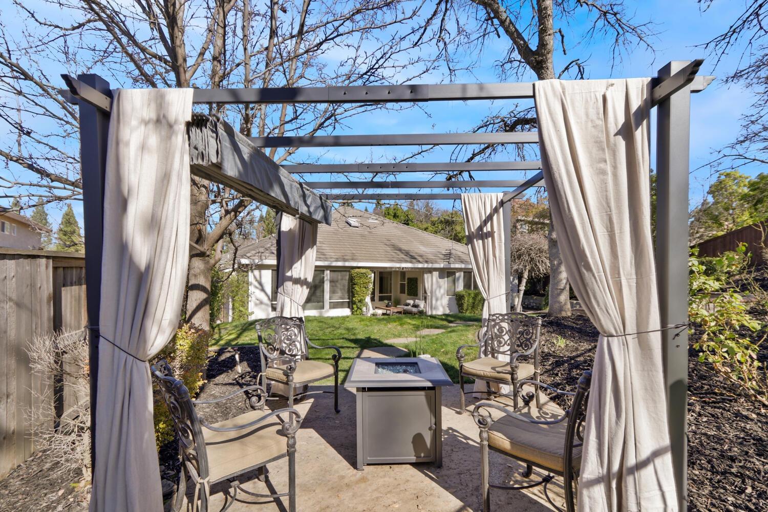 6101 Lockridge Drive