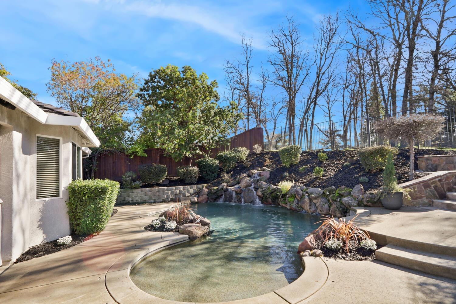 6101 Lockridge Drive