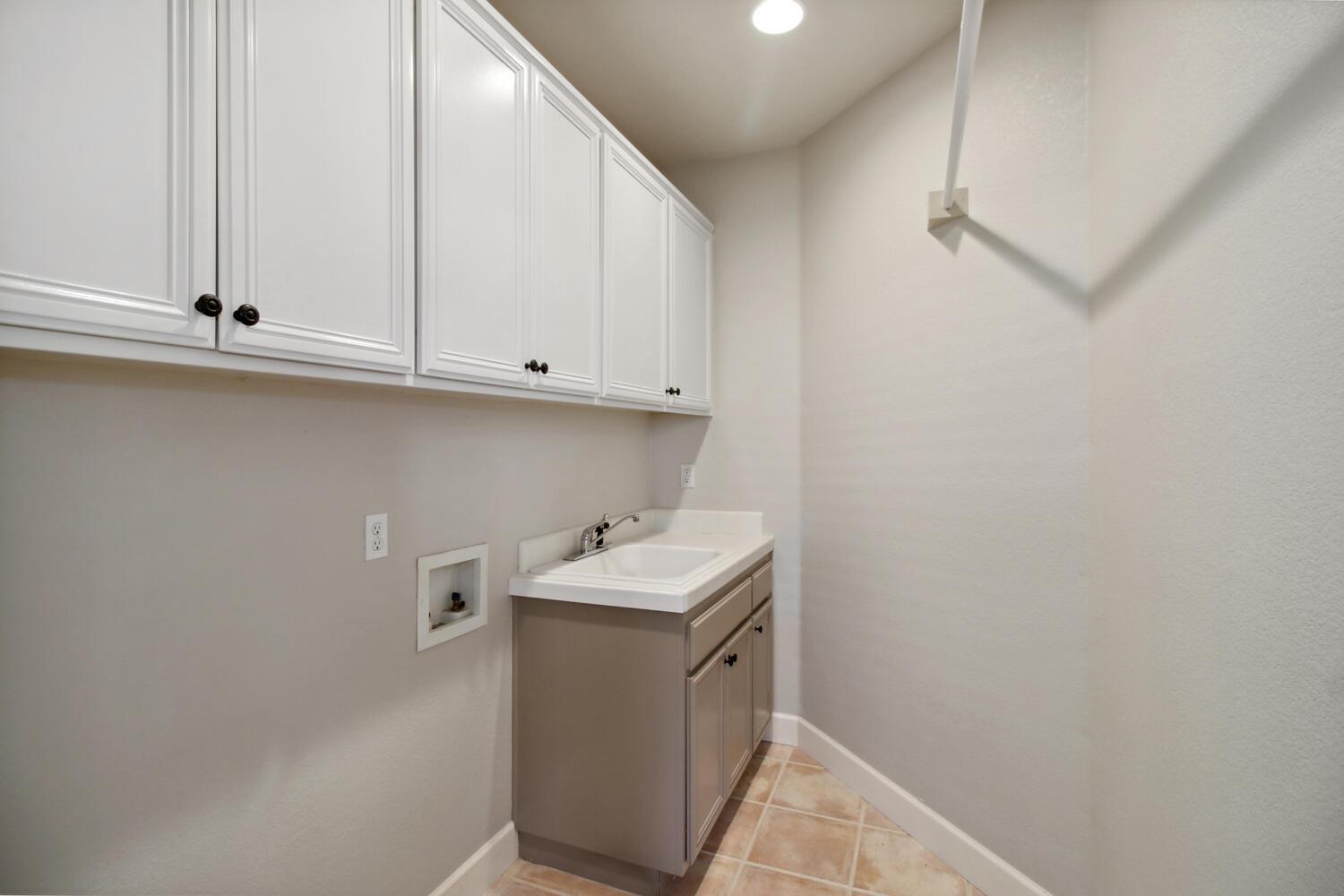 6101 Lockridge Drive