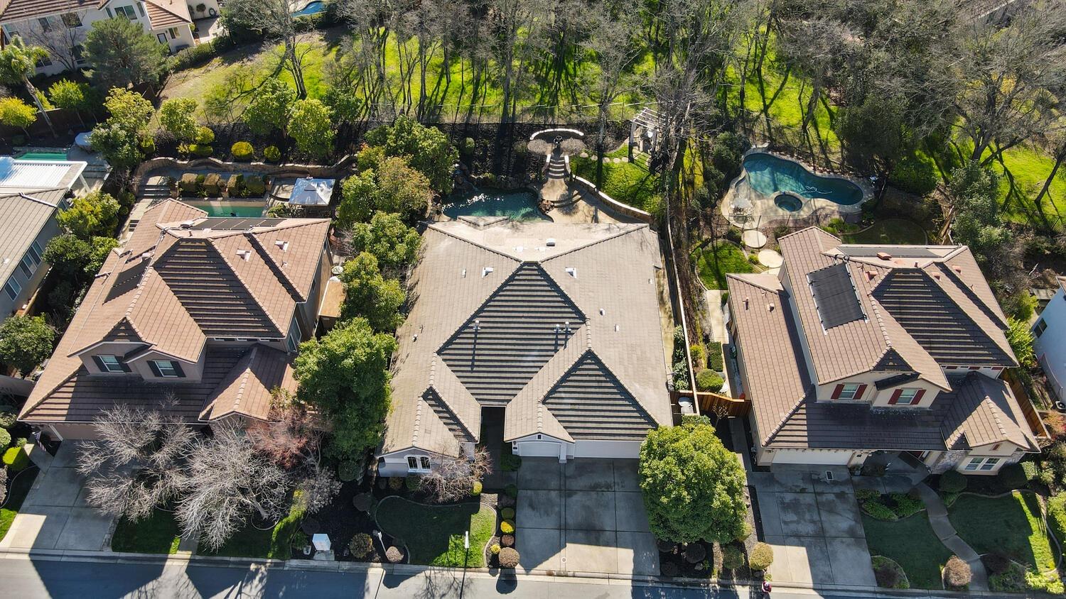 6101 Lockridge Drive