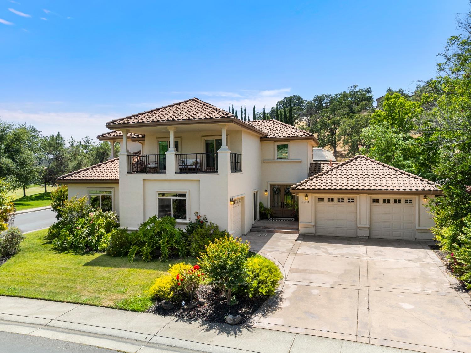 3901 Woodhouse Court