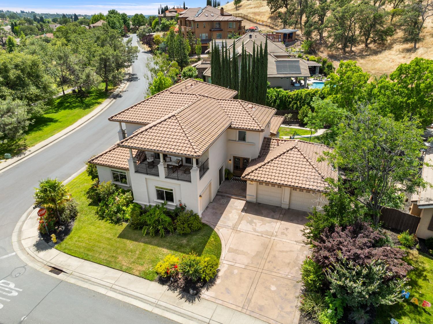 3901 Woodhouse Court