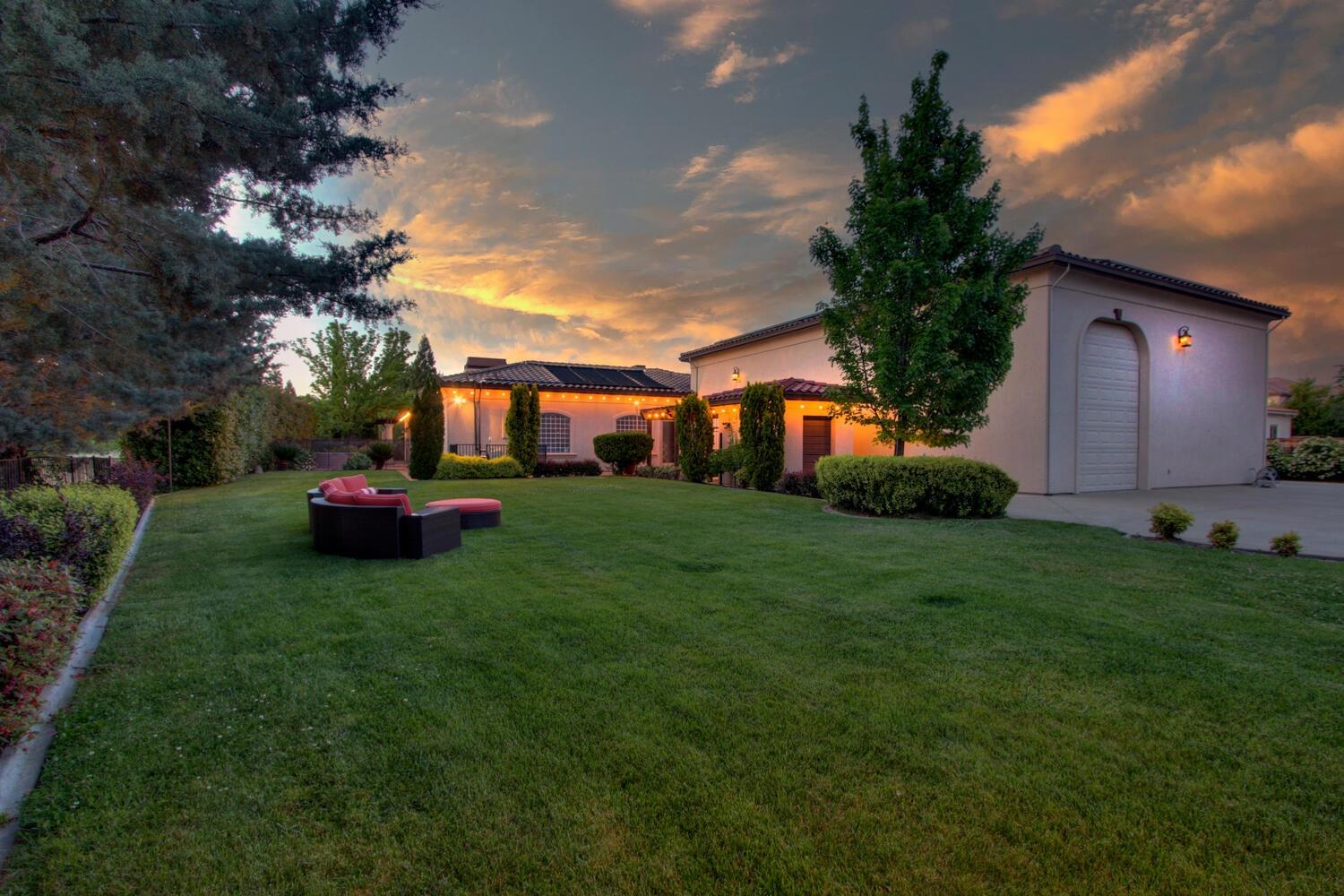 9210 Silverwood Court