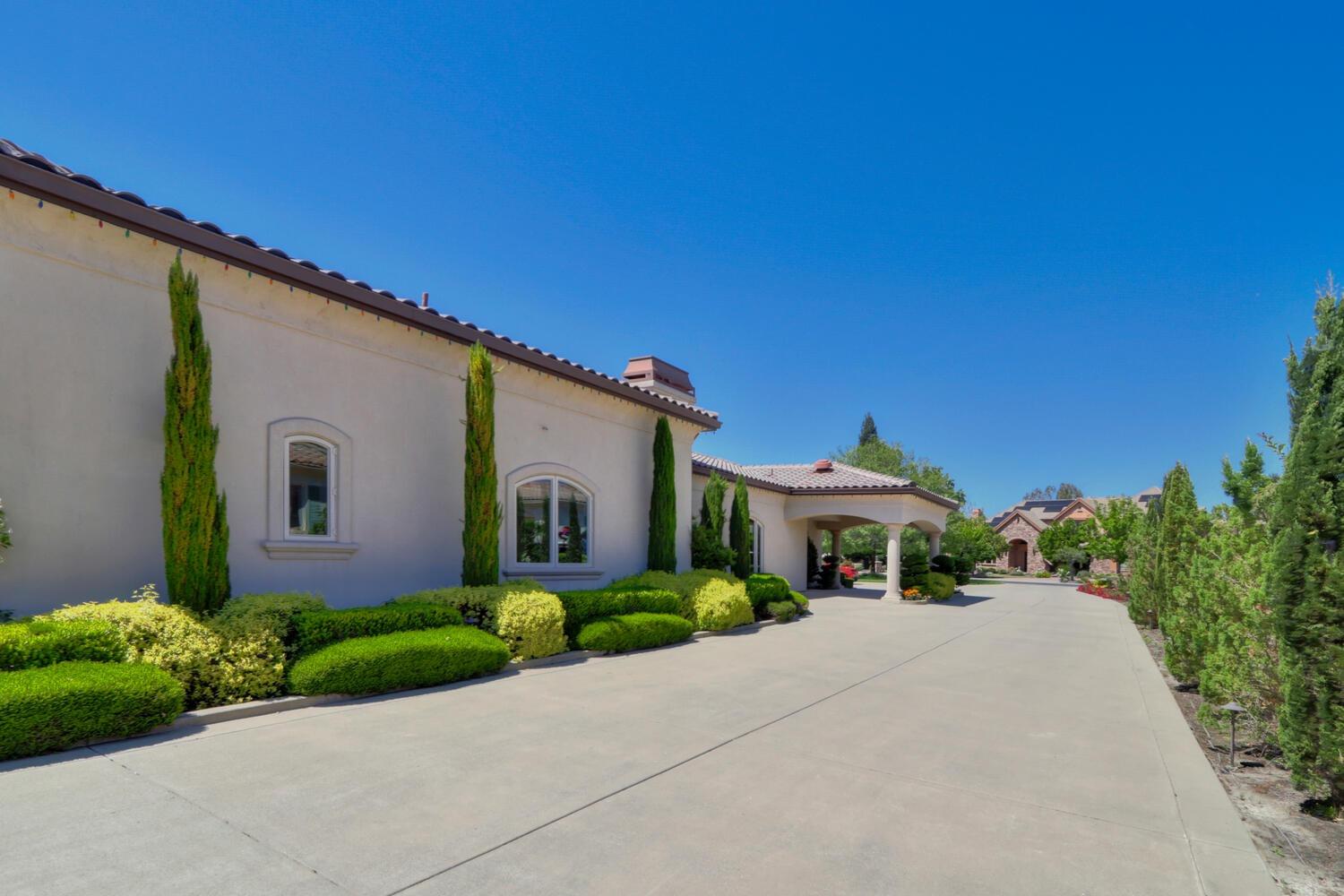 9210 Silverwood Court