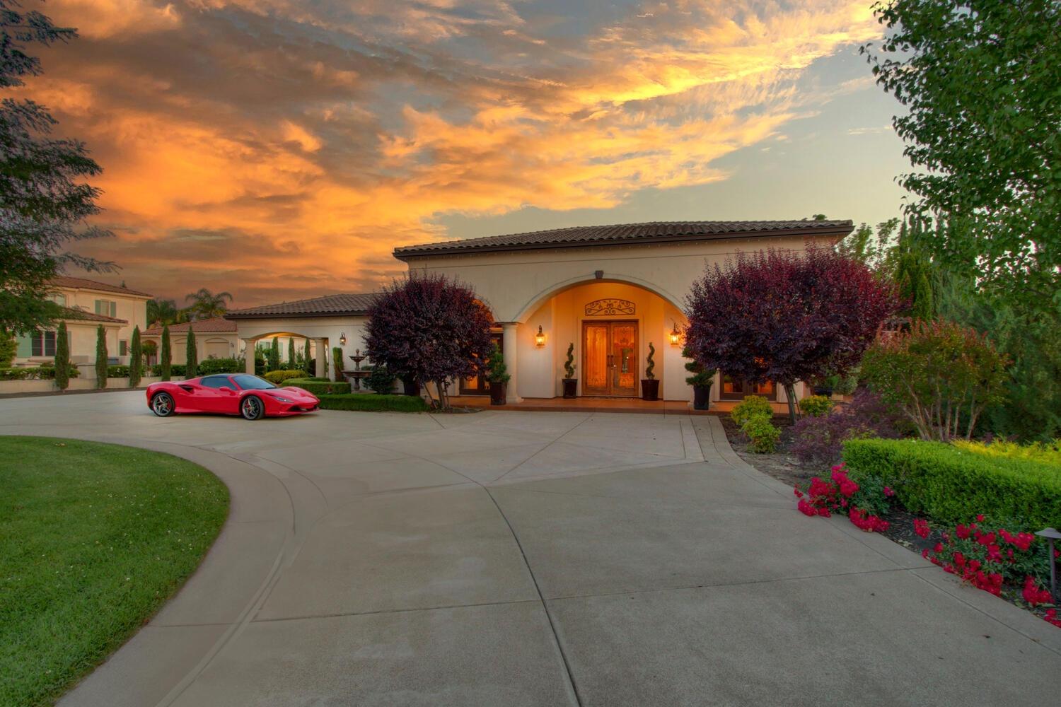 9210 Silverwood Court