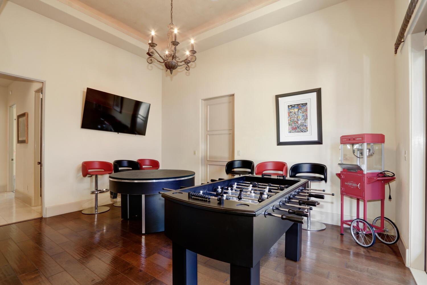 9210 Silverwood Court