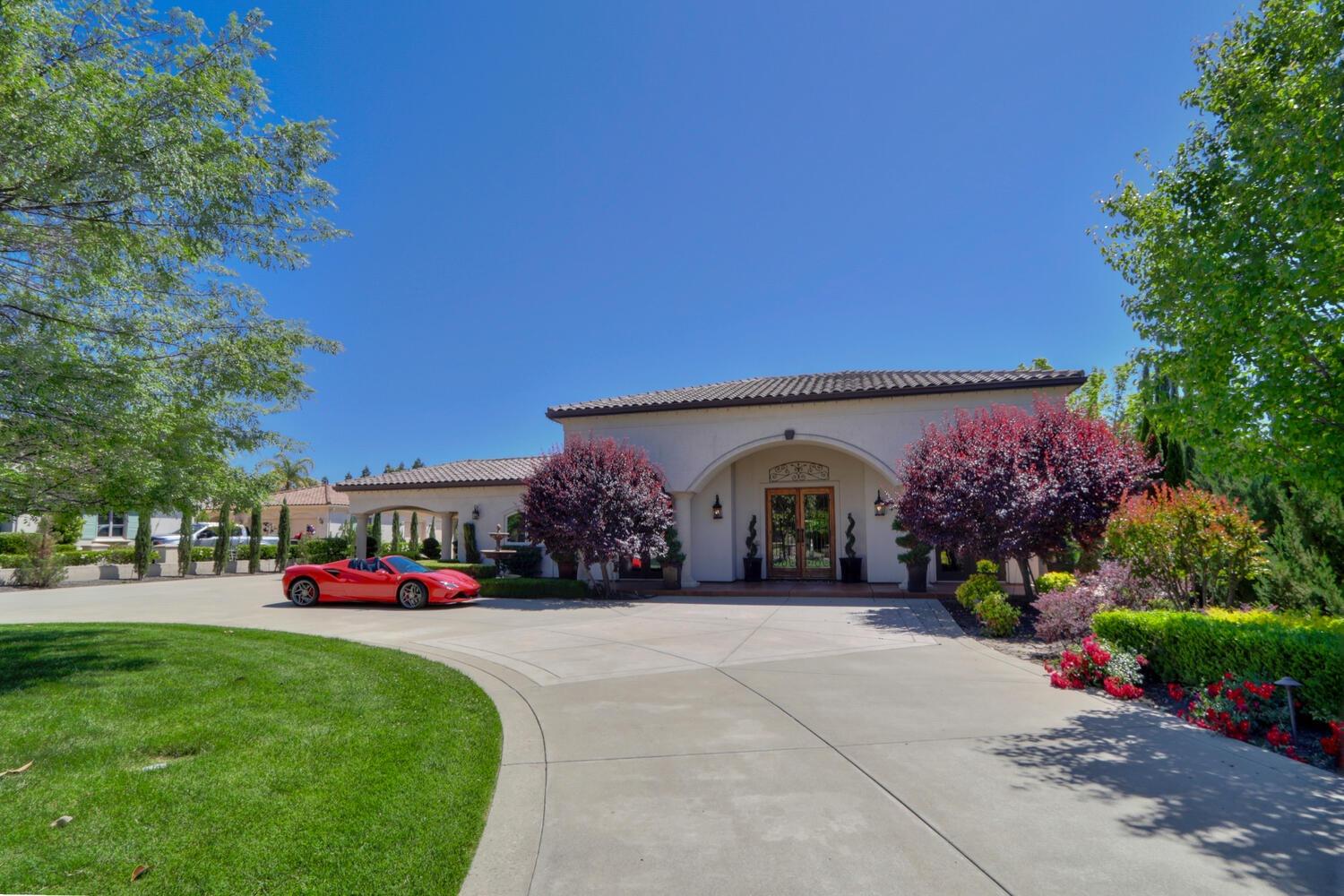 9210 Silverwood Court