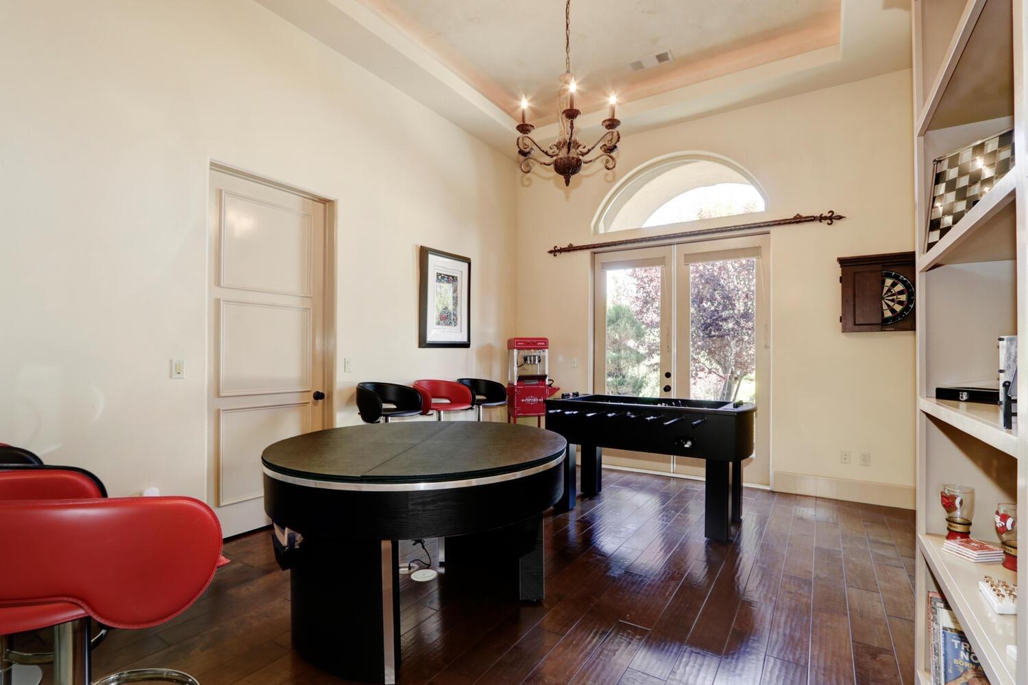 9210 Silverwood Court