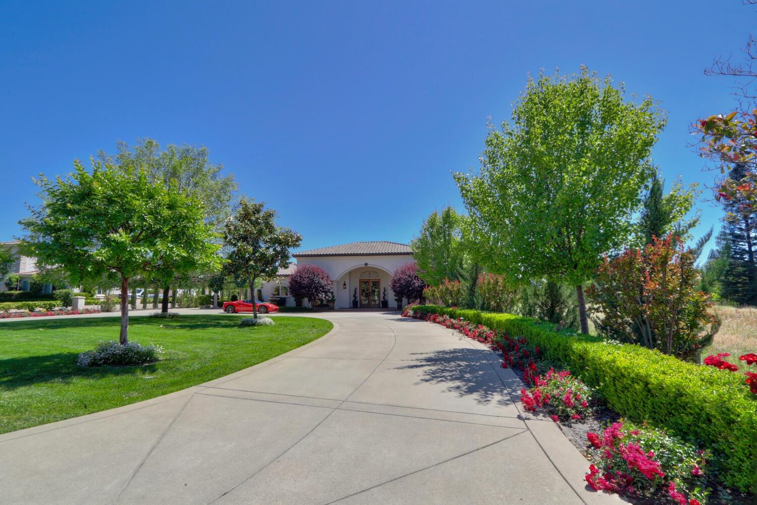 9210 Silverwood Court