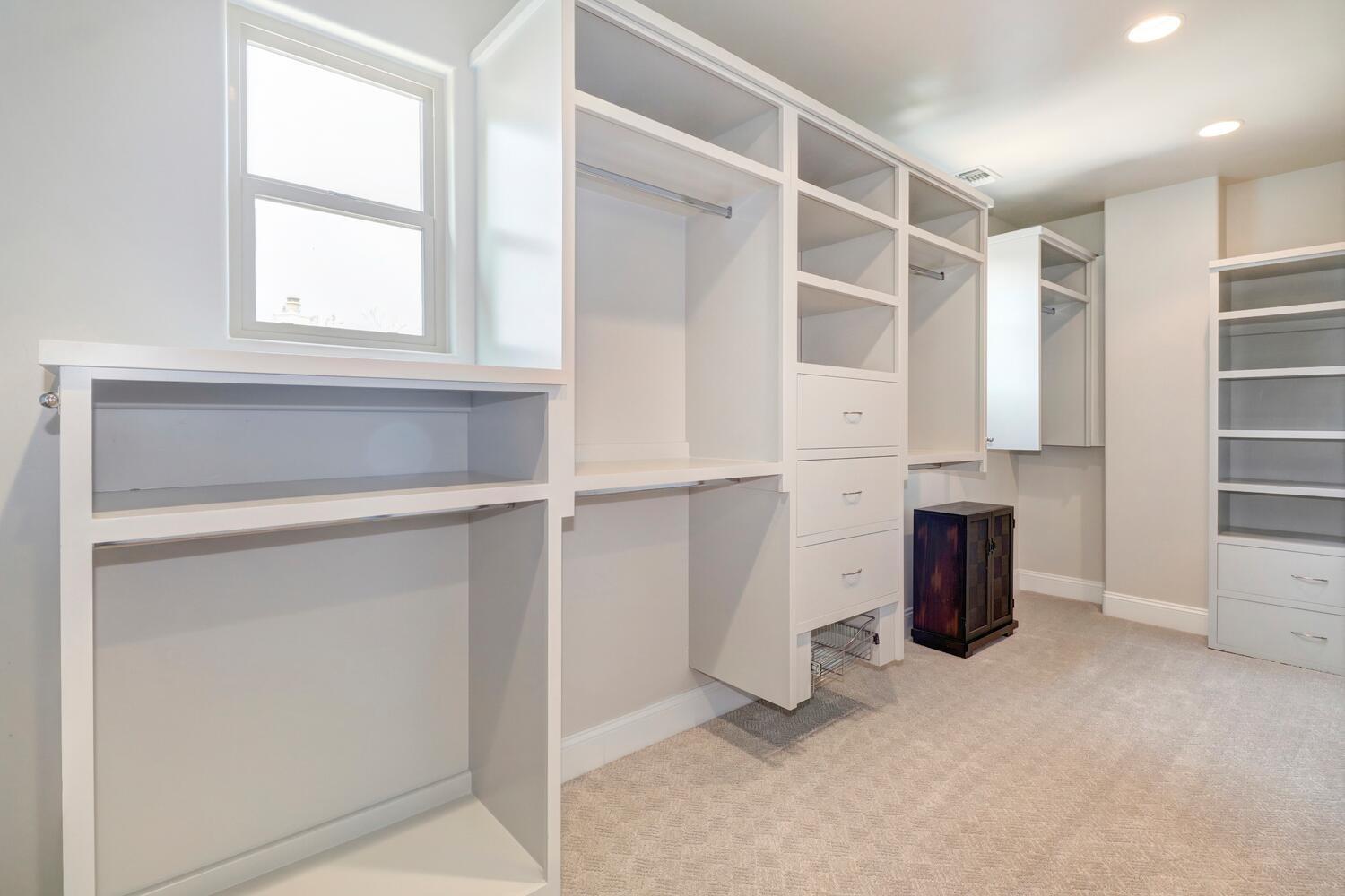 9162 Cedar Ridge Drive