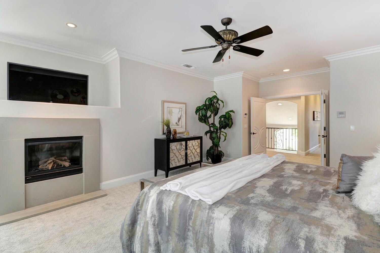 9162 Cedar Ridge Drive