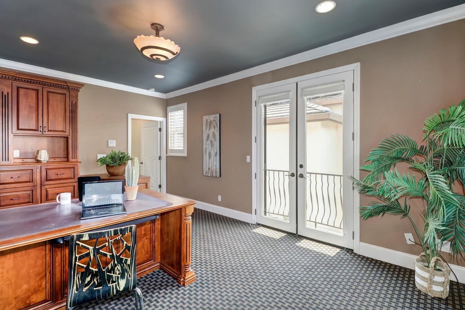 9162 Cedar Ridge Drive