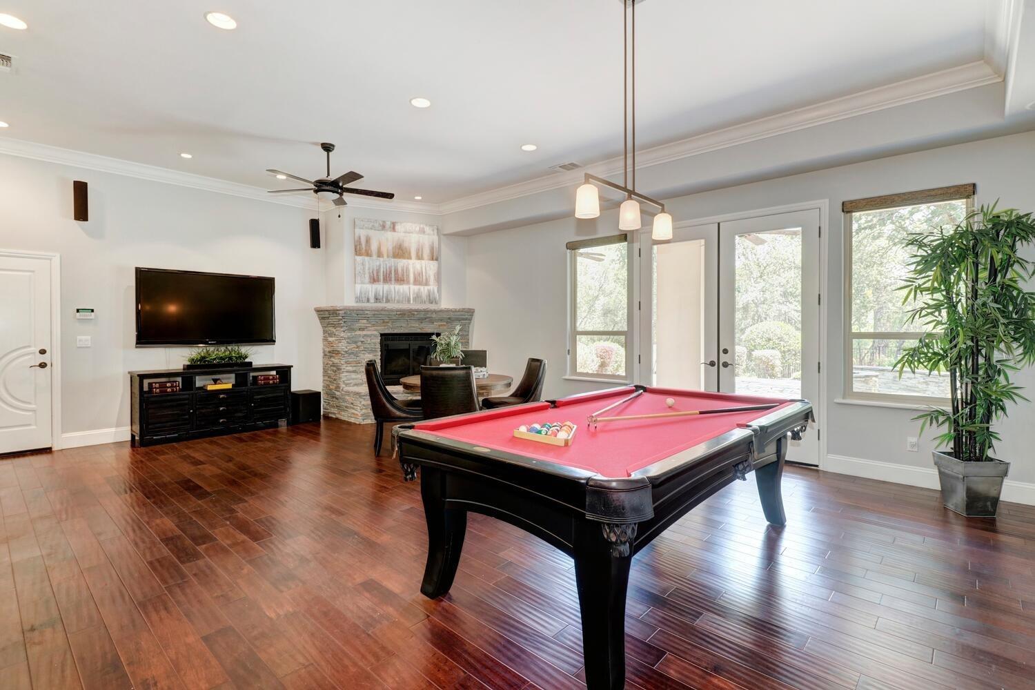 9162 Cedar Ridge Drive