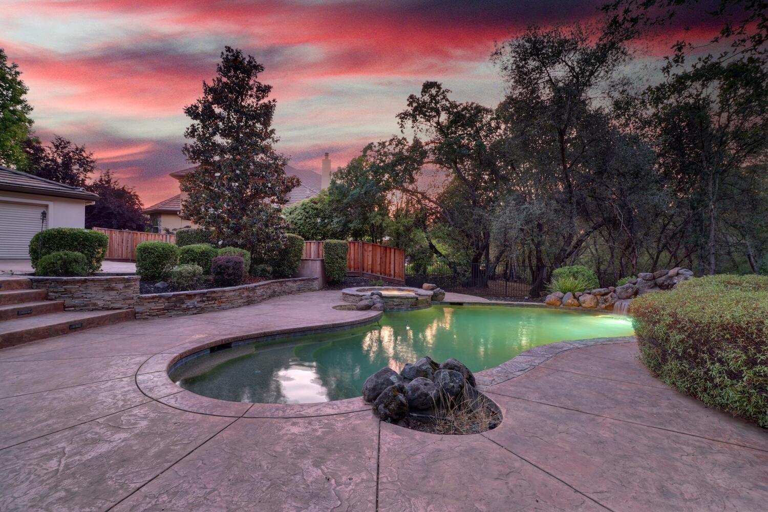 9162 Cedar Ridge Drive