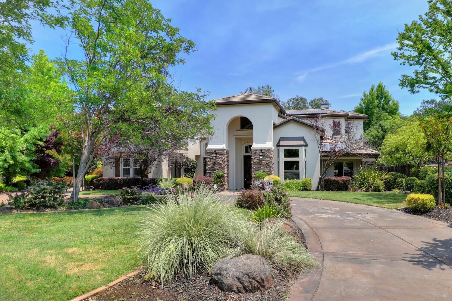 9162 Cedar Ridge Drive